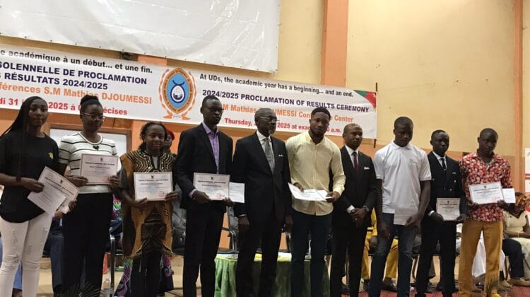 Distinctions et récompenses : l'Université de Dschang célèbre ses meilleurs étudiants